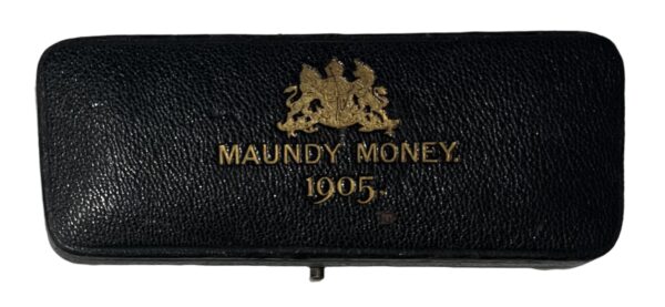 maundy set case